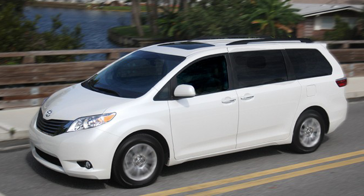 Toyota Sienna LE 3.5 - 2026